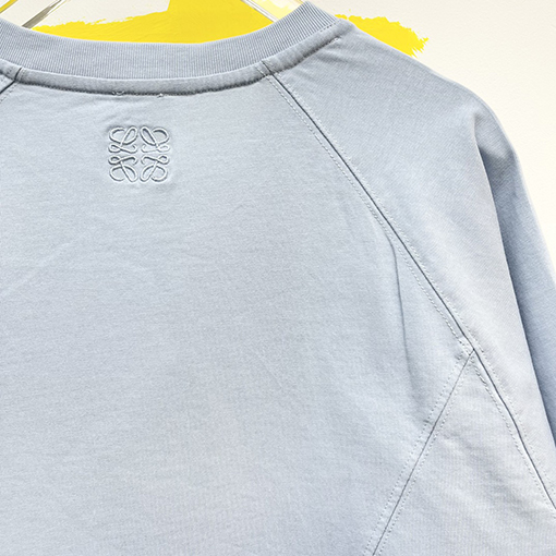 ロエベ 幾何学的なラインデザインルーズラウンドネック半袖Tシャツ