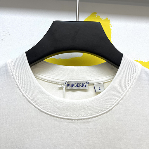 バーバリースーパーコピー 刺繍ファッション 半袖Tシャツ