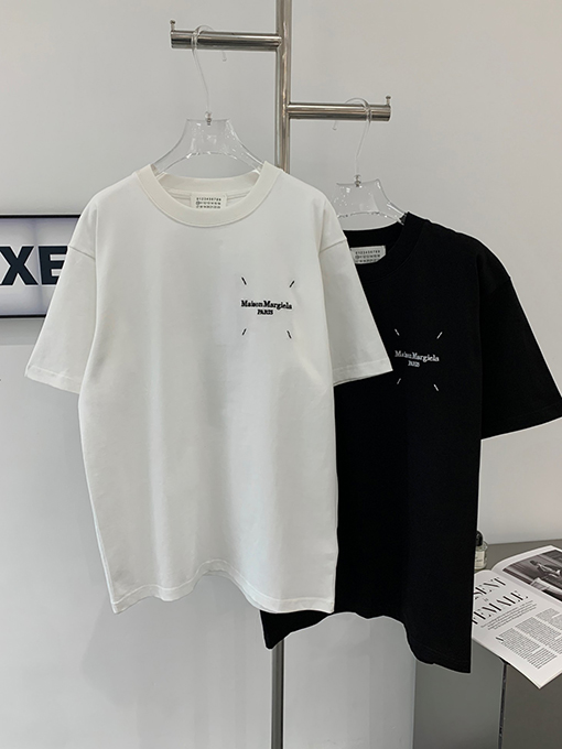 マルタンマルジェラ  新しい四隅の後ろ がプリントされた半袖Tシャツ