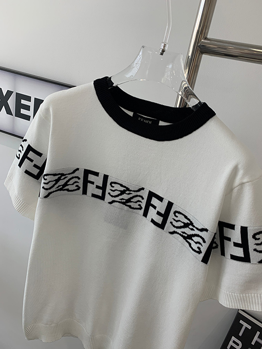 フェンディ チャームレターパターンジャカード花柄フルプリントニット半袖Tシャツ