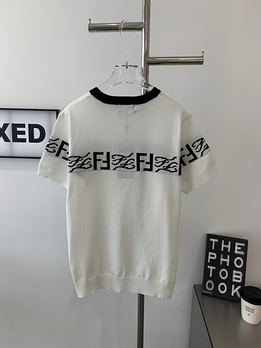 フェンディ チャームレターパターンジャカード花柄フルプリントニット半袖Tシャツ