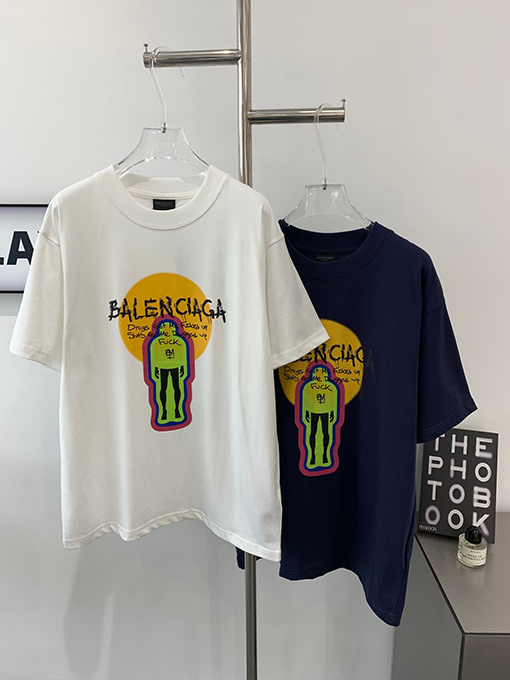 バレンシアガ アニメキャラクター落書きアルファベット半袖Tシャツ