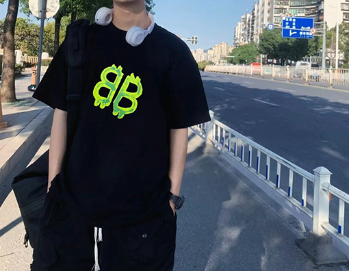 バレンシアガ グリーンダブルBロック前後プリント半袖Tシャツ