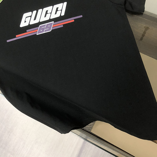 グッチスーパーコピー ファッションクルーネックルーズ半袖Tシャツ