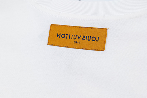 ルイヴィトンスーパーコピー 新しいファッションプリントロゴラウンドネック半袖Tシャツ