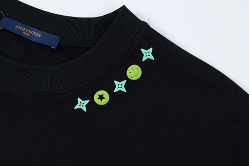 ルイヴィトンスーパーコピー 新しいファッションプリントロゴラウンドネック半袖Tシャツ