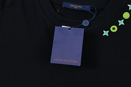 ルイヴィトンスーパーコピー 新しいファッションプリントロゴラウンドネック半袖Tシャツ