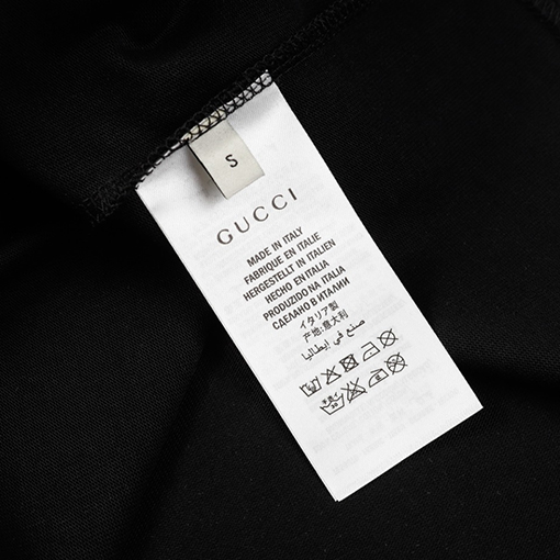 グッチ クラシックな大きなロゴプリント半袖Tシャツ