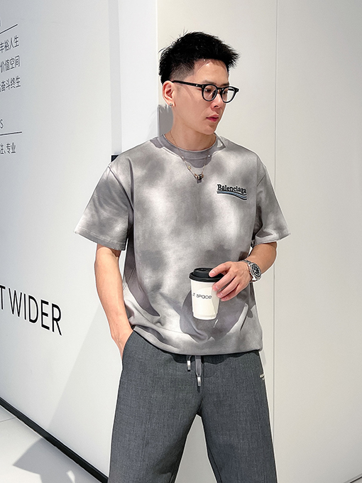 バレンシアガ 新しいクラシックコーラアルファベットロゴパターン刺繍半袖Tシャツ