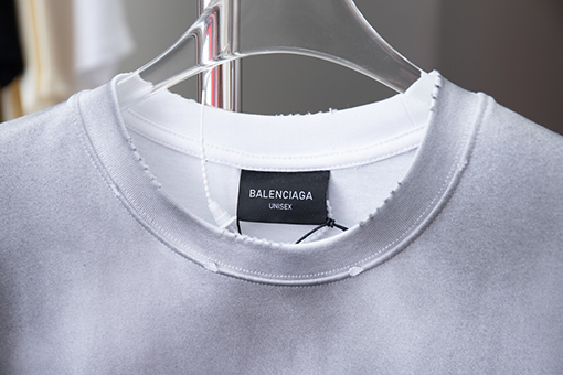 バレンシアガ 新しいクラシックコーラアルファベットロゴパターン刺繍半袖Tシャツ
