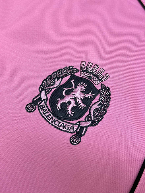 バレンシアガスーパーコピー マンチェスター・ユナイテッドのコラボレーションNo.10サッカー半袖Tシャツ