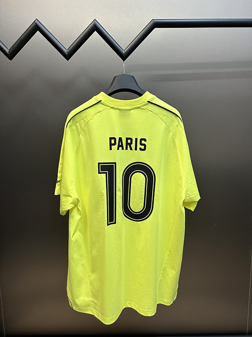 バレンシアガスーパーコピー マンチェスター・ユナイテッドのコラボレーションNo.10サッカー半袖Tシャツ