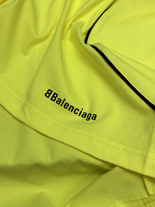 バレンシアガスーパーコピー マンチェスター・ユナイテッドのコラボレーションNo.10サッカー半袖Tシャツ