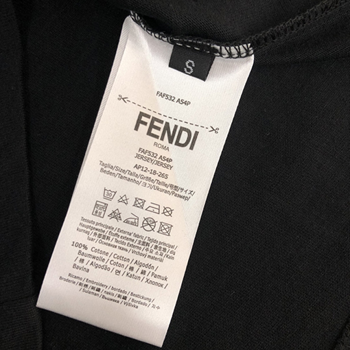 フェンディ 袖口の繊細な小さな目のプレスプリント半袖Tシャツ