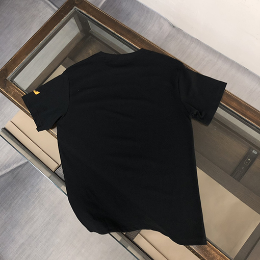 フェンディ 袖口の繊細な小さな目のプレスプリント半袖Tシャツ