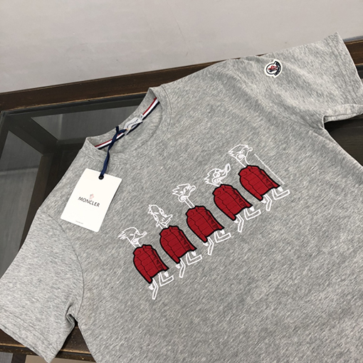 モンクレール プリントロゴデザイン半袖Tシャツ