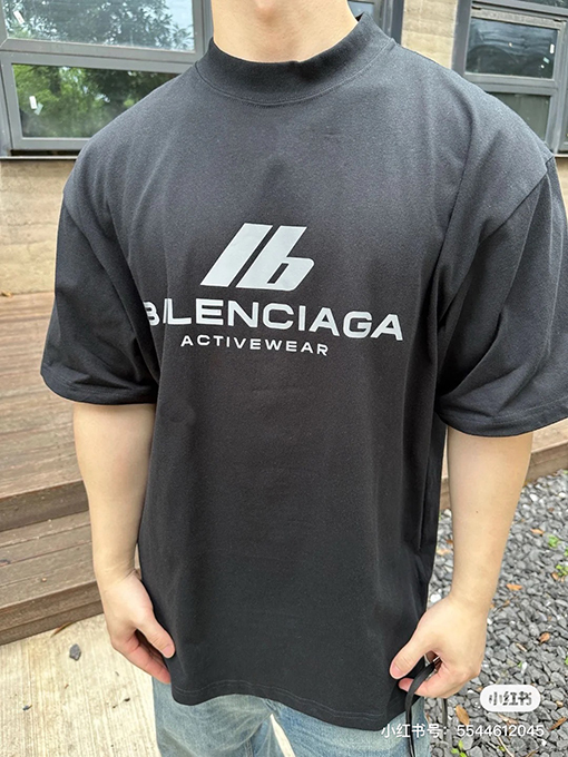 バレンシアガ アクティブウェアシルエット半袖Tシャツ