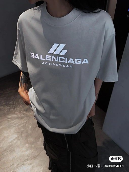 バレンシアガ アクティブウェアシルエット半袖Tシャツ