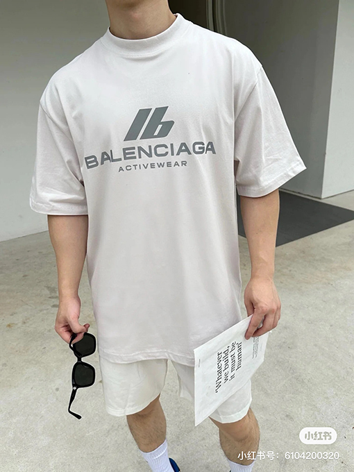 バレンシアガ アクティブウェアシルエット半袖Tシャツ