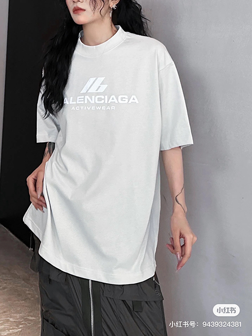 バレンシアガ アクティブウェアシルエット半袖Tシャツ