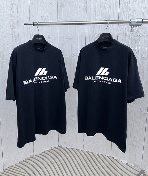 バレンシアガ アクティブウェアシルエット半袖Tシャツ