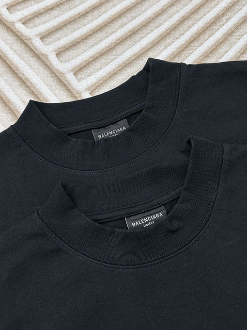バレンシアガ アクティブウェアシルエット半袖Tシャツ