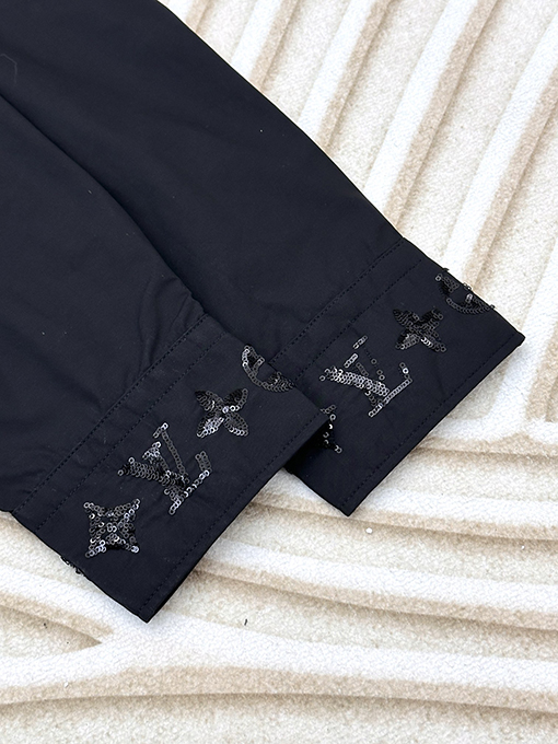 ルイヴィトンスーパーコピー 新しい黒い綿糸混紡スパンコール刺繍長袖シャツ