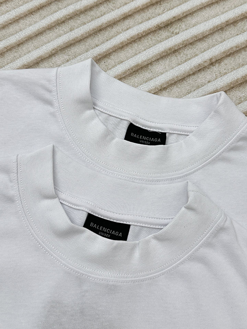 バレンシアガコピー  大きなMロゴ刺繍刺繍半袖Tシャツ