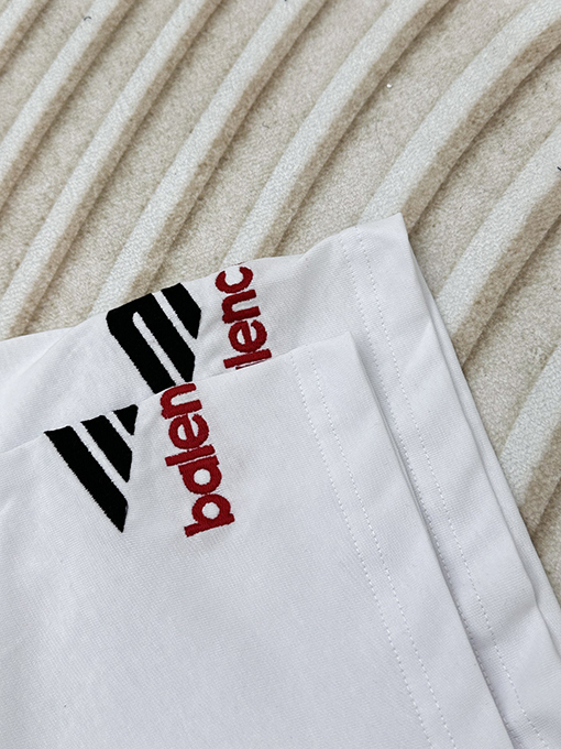 バレンシアガコピー  大きなMロゴ刺繍刺繍半袖Tシャツ