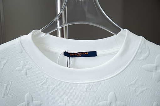 ルイヴィトン  新しいラウンドネックファッション半袖Tシャツ