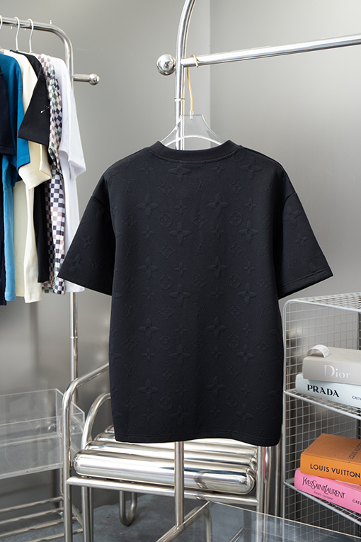 ルイヴィトン  新しいラウンドネックファッション半袖Tシャツ