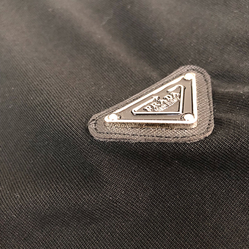 プラダスーパーコピー 新しいファッションラウンドネック半袖Tシャツ
