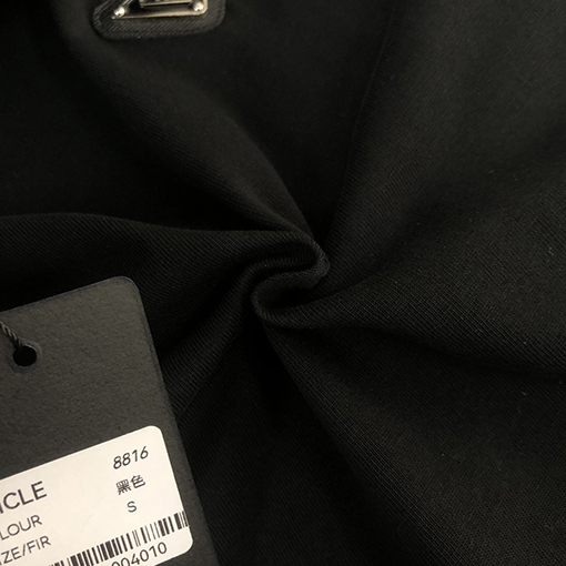 プラダスーパーコピー 新しいファッションラウンドネック半袖Tシャツ