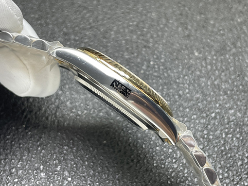 ロレックス時計 スーパーコピー Cal.3235自動巻きムーブメント 18K