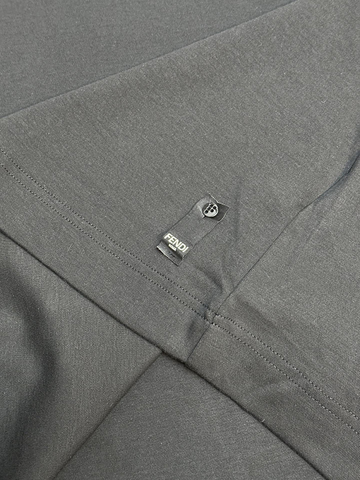 フェンディコピー メタリックFマーク半袖Tシャツ