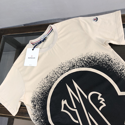 モンクレールスーパーコピー 新しいファッションラウンドネック半袖Tシャツ