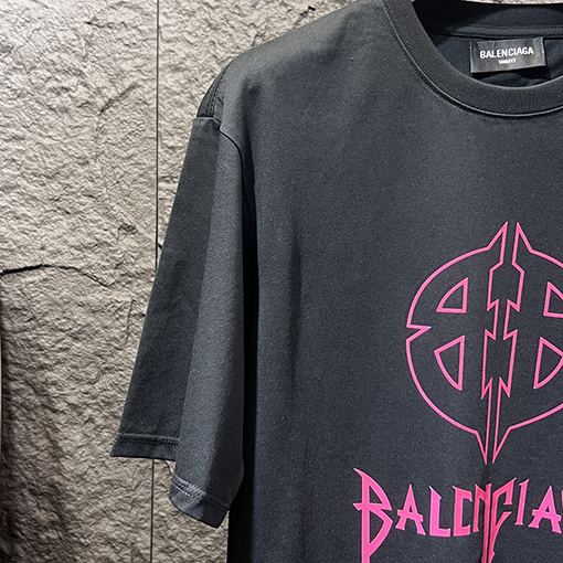 バレンシアガ 胸のクラシックなダブルB文字ロゴパターン半袖Tシャツ