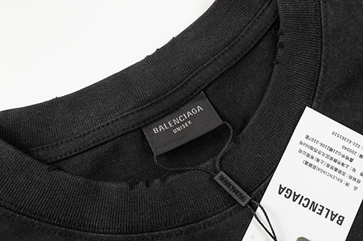バレンシアガ 新しい鉄塔すり減ったインクジェット落書きプリント半袖Tシャツ