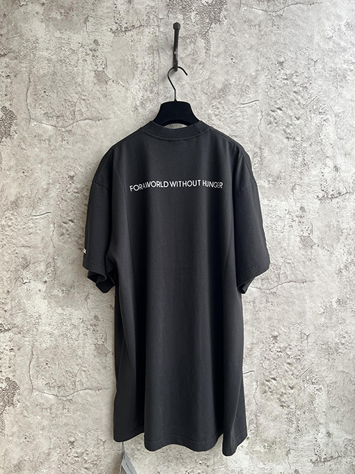 バレンシアガ 食糧プリントラウンドネック半袖Tシャツ