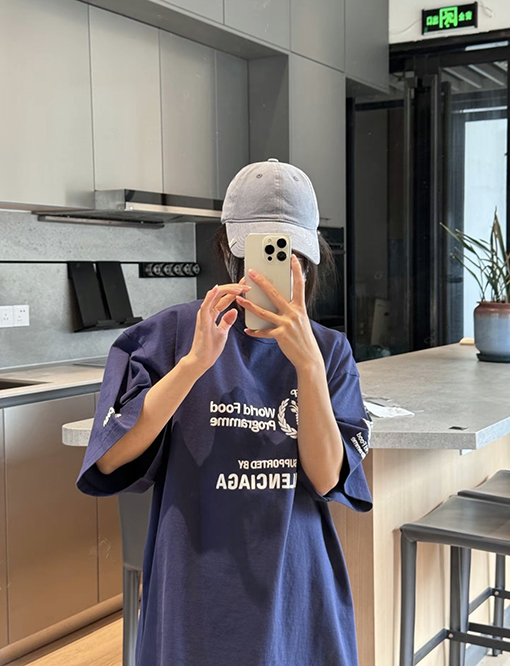 バレンシアガ  新しい世界の食糧半袖Tシャツ