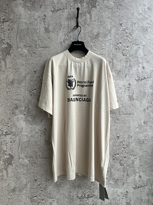 バレンシアガ  新しい世界の食糧半袖Tシャツ