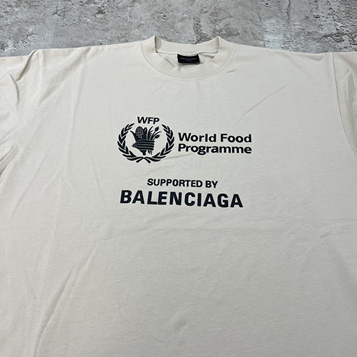バレンシアガ  新しい世界の食糧半袖Tシャツ