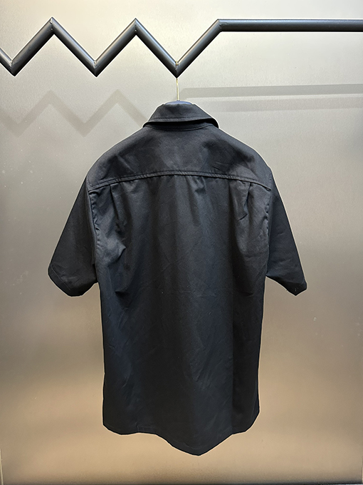 ルイヴィトン  ポートレートアルファベットロゴ半袖Tシャツ