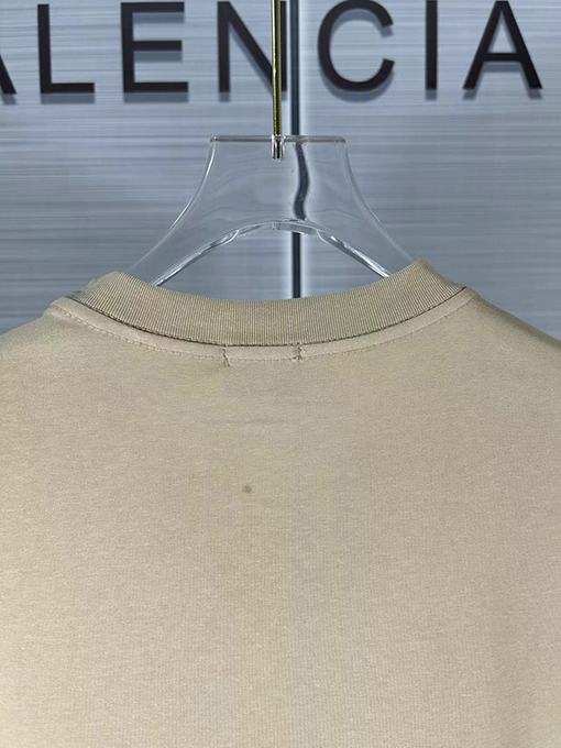 バーバリースーパーコピー  軍馬大ロゴロゴ刺繍半袖Tシャツ
