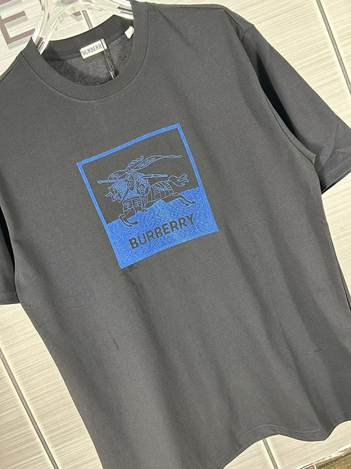 バーバリー 水墨戦馬騎士ロゴ刺繍半袖Tシャツ