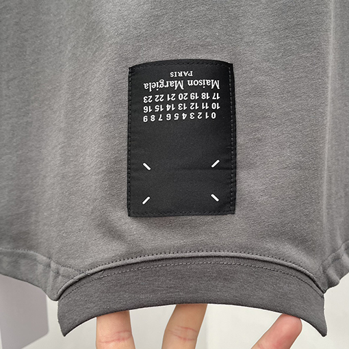 マルタンマルジェラ 前後ロゴ刺繍半袖Tシャツ