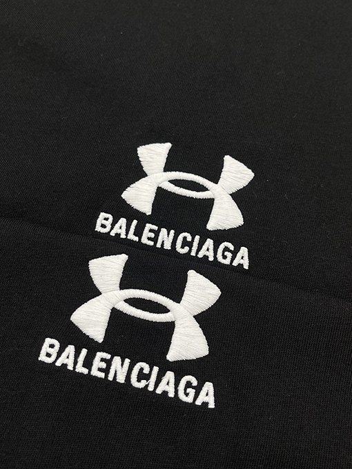 バレンシアガ アンダーアーマーコラボ刺繍半袖Tシャツ