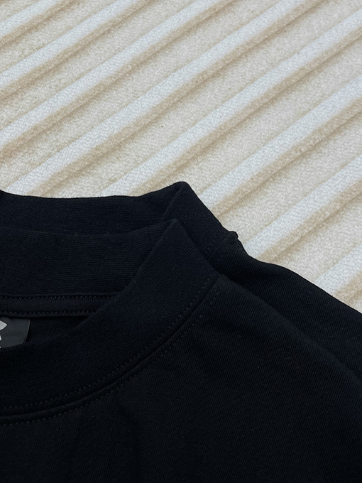 バレンシアガ アンダーアーマーコラボ刺繍半袖Tシャツ