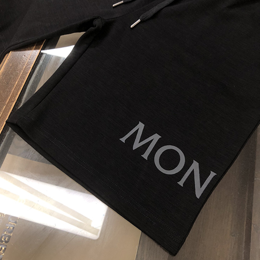 モンクレールコピー   新しい立体ロゴ文字プリントパンツ
