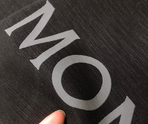 モンクレールコピー   新しい立体ロゴ文字プリントパンツ